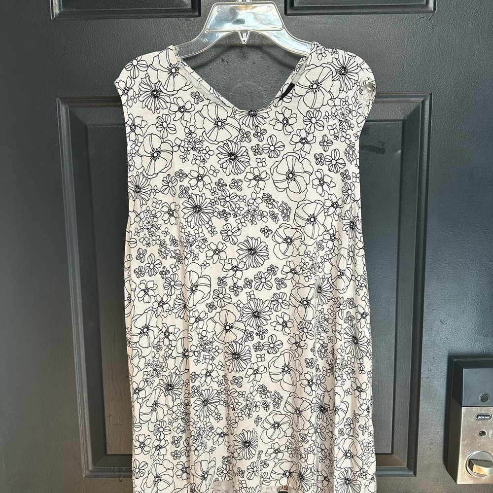J. Jill Black Sleeveless V-Neck Tank Top